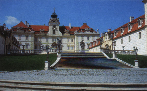 MILOSRDNYCH APARTMENTS