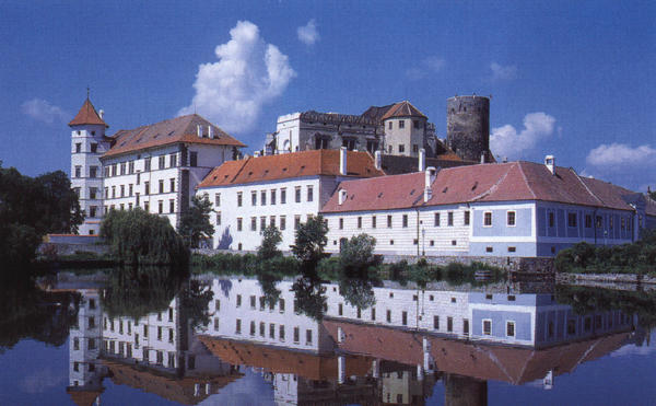 RESIDENCE HUSOVA