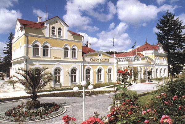 RESIDENCE HUSOVA