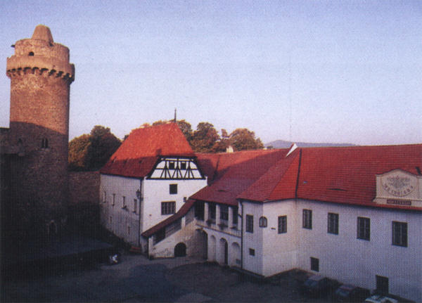 RESIDENCE HUSOVA