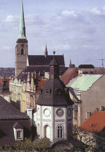 RESIDENCE HUSOVA