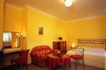 FESTIVAL APARTMENTS HOUSE